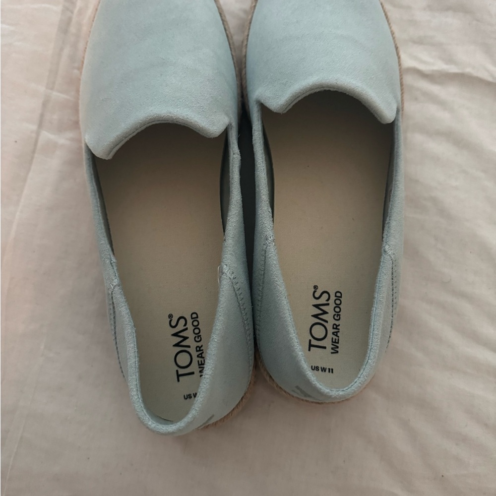 TOMS Women's Blue Slip-On Shoes